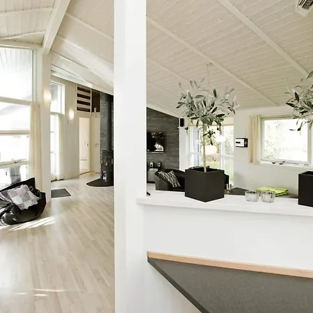 Modern Retreat With Sauna - By Traum Blåvand